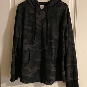 Womens camo hoodie